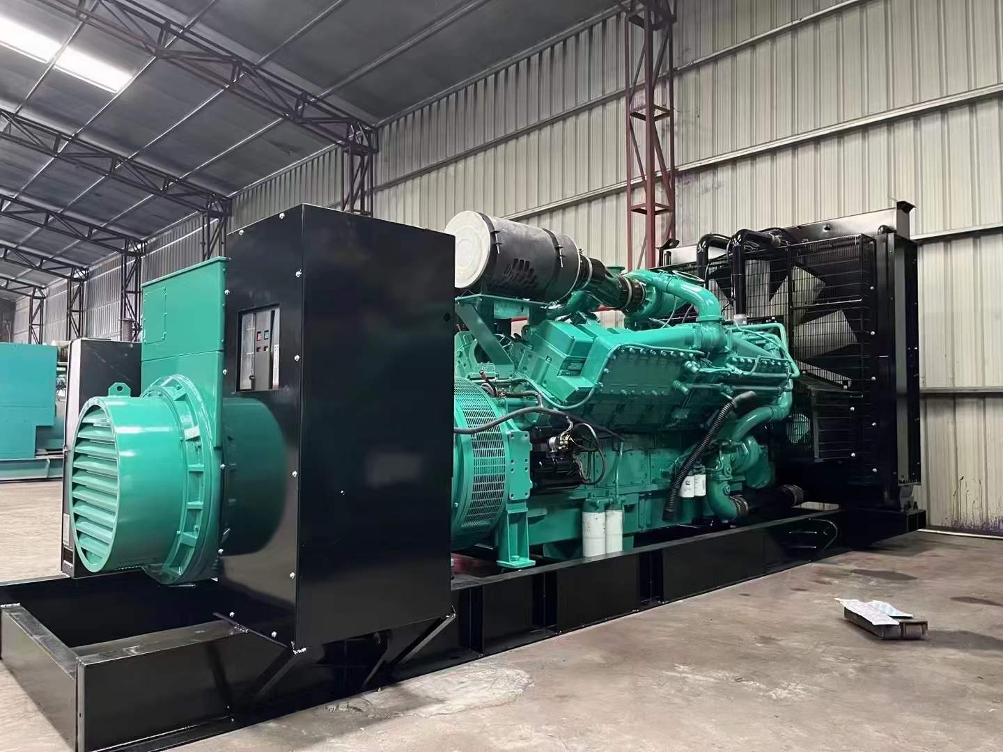 高坪如何评估无功补偿装置的性能和效果？