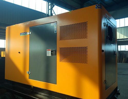 高坪汽油发电机组电瓶电解液的密度应该保持在什么范围？