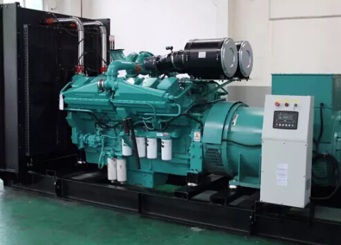 高坪发电机如何选择合适的除垢剂来清洗水冷式机油散热器？